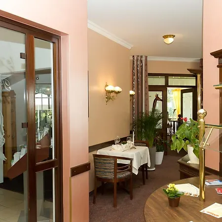 Отель Hotel-marks-garni 4*
