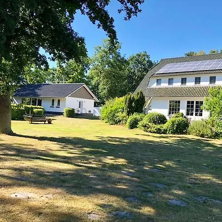 Hotel-marks-garni מלון